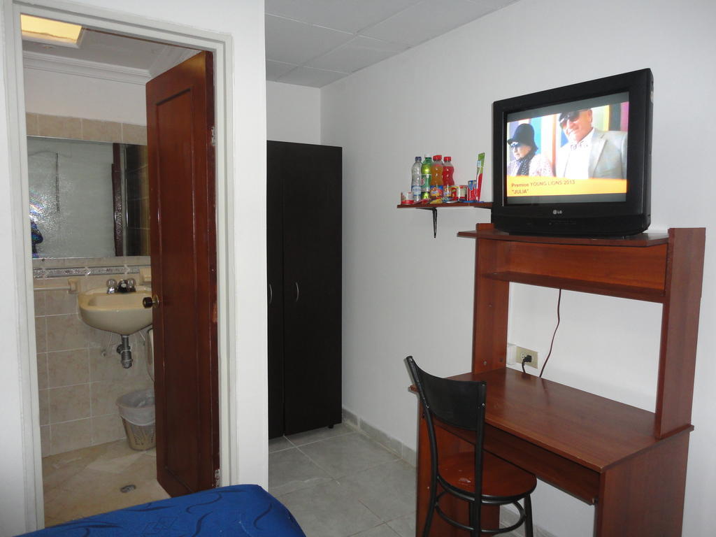 Hotel Fenix Real Bogotá Zimmer foto